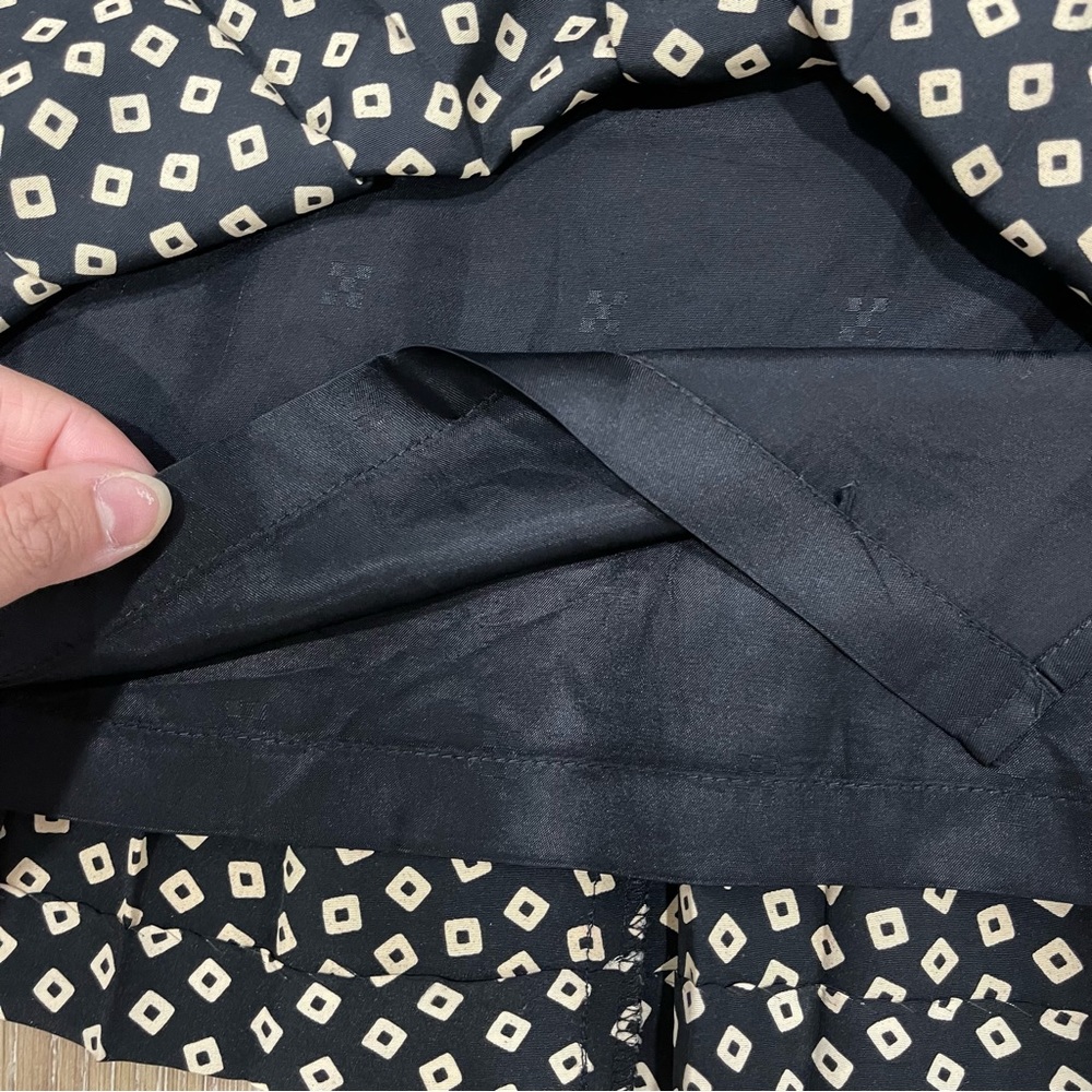 Patterned Skirt - Picture 3 of 7